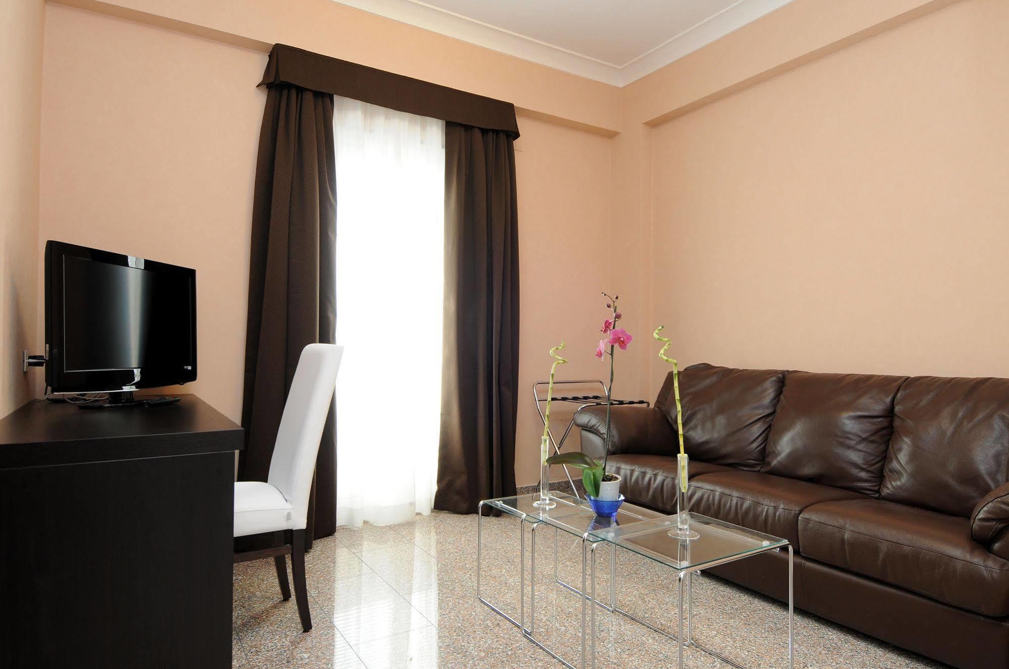 Eh Suites Rome Airport Euro House Hotels Fiumicino Extérieur photo